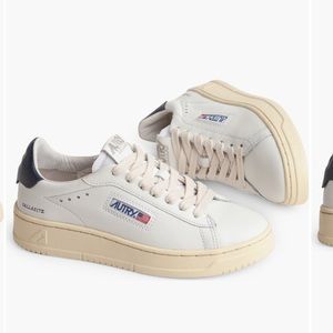 AUTRY Dallas Low Top SNEAKER Like NEW